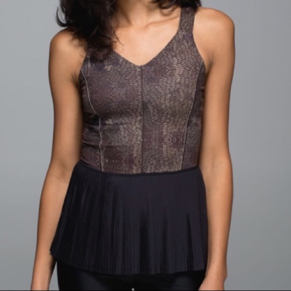 NWOT Lululemon Golden Goddess Tank